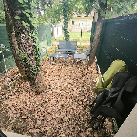 Maisonnette Avec Jardin *