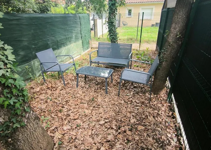 Maisonnette Avec Jardin *