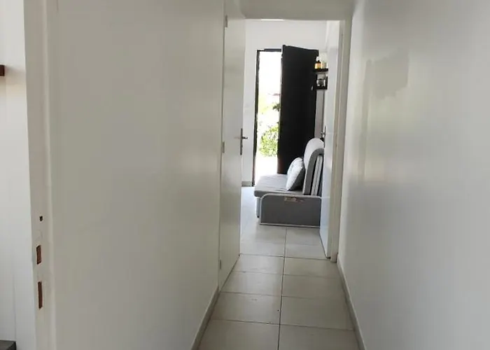 Maisonnette Avec Jardin