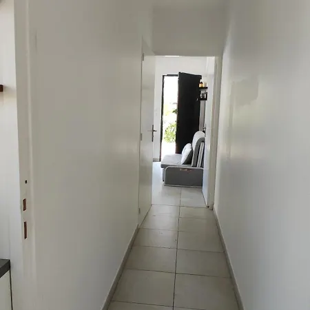 Maisonnette Avec Jardin