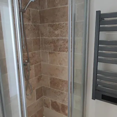 Maisonnette Avec Jardin * Colomiers